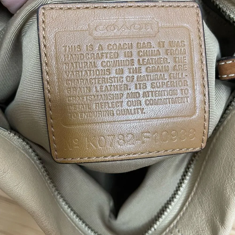 COACH BEIGE # k0782-f10938 ZIPPER OPEN LADIES LEATHER PURSE - SHOULDER BAG Tan‎